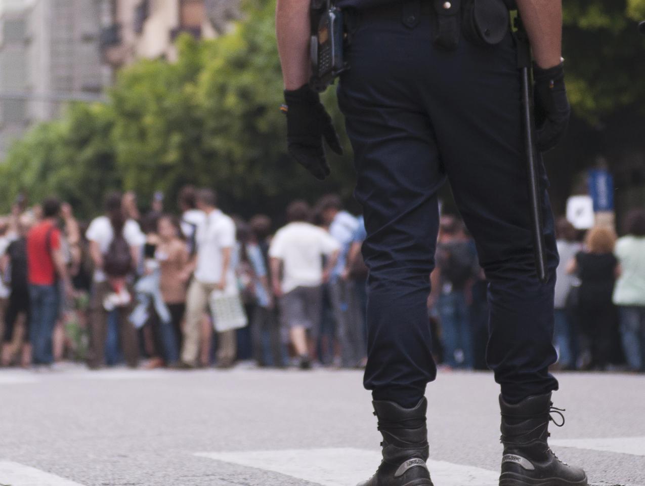 protestpoliceriot   image