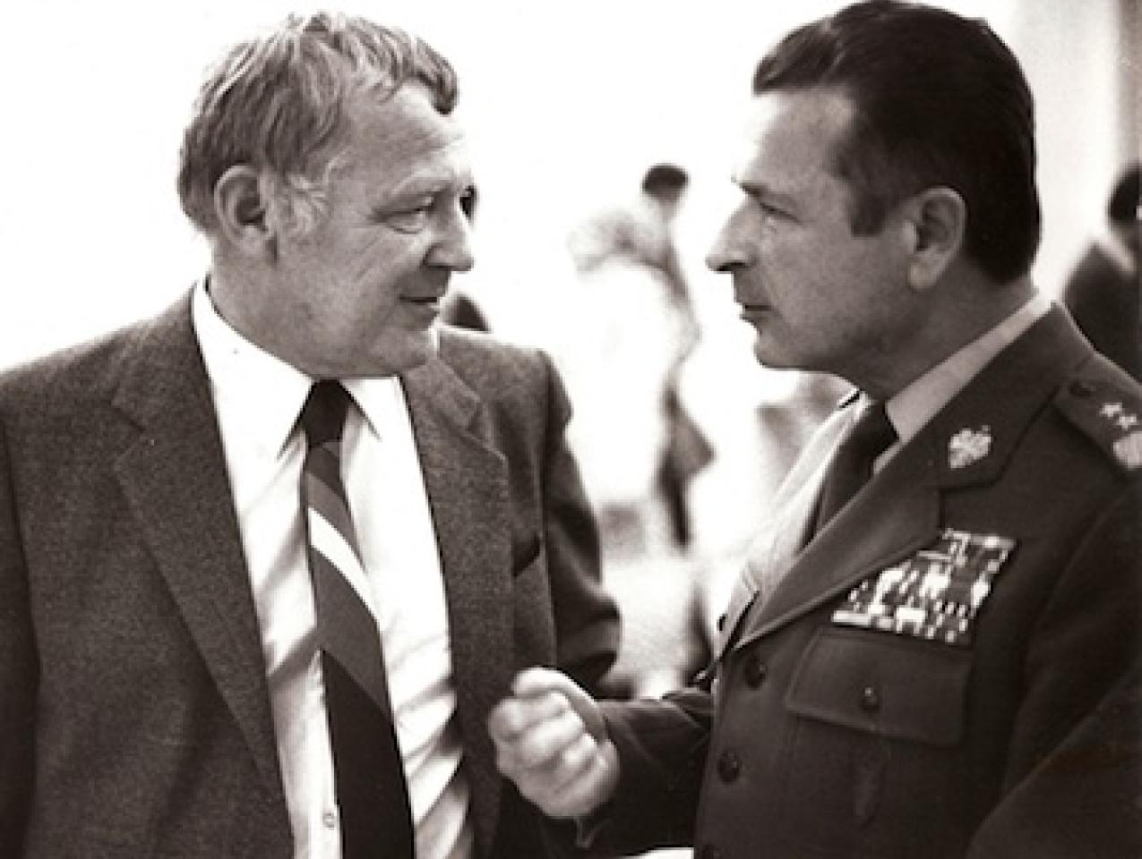 Photo of Mieczysław Rakowski and Czesław Kiszczak, circa 1987 (Mieczysław Rakowski, Hoover Institution Archives)