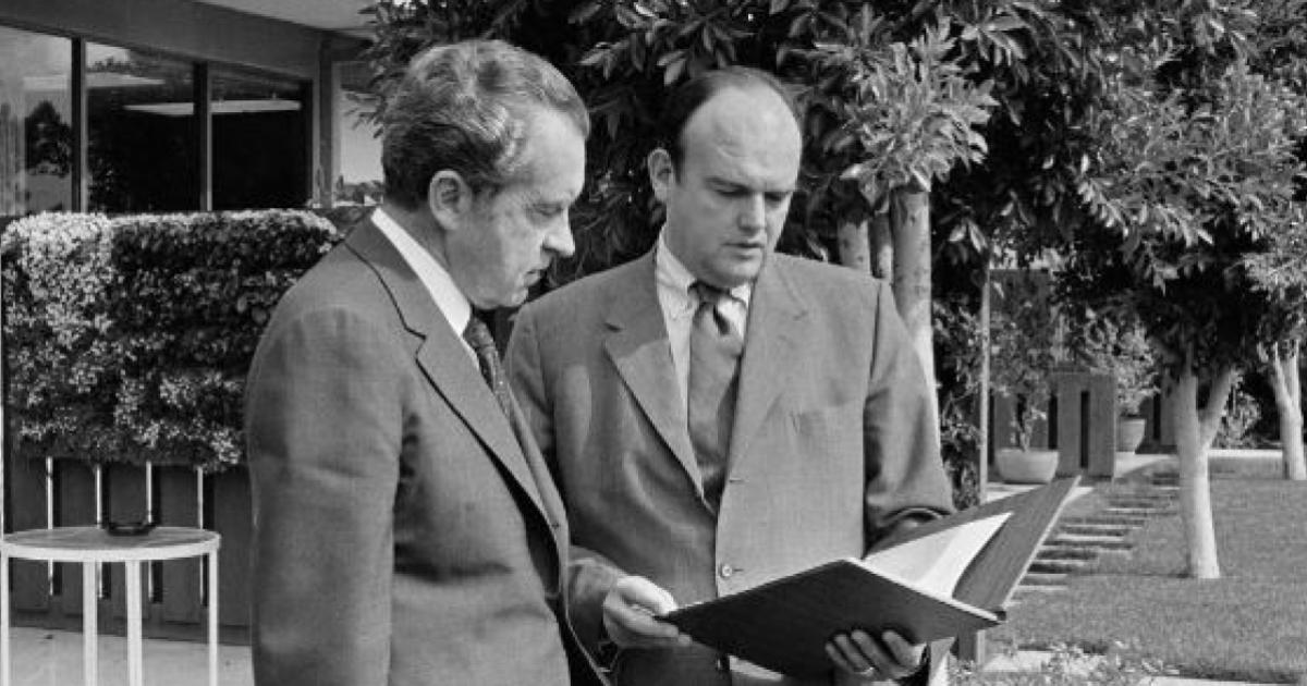 Ehrlichman and Nixon photo