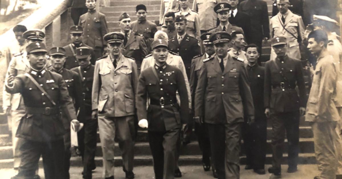 Photograph of Kuo Pin serving as Chiang Kai-shek’s security aide, circa 1945