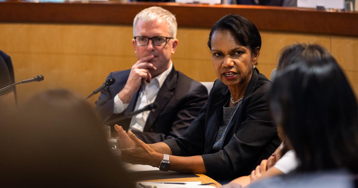 Condoleezza Rice and Drew Endy at the Inaugural Congressional Fellowship Program on Biotechnology Strategy 