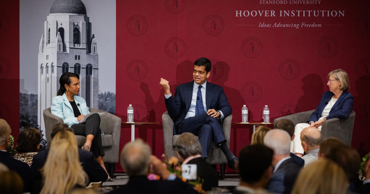 Hoover Institution Director Condoleezza Rice discusses AI policy with Sriram Krishnan (center) and Mary Meeker (right) in Blount Hall on July 9, 2025. (Patrick Beaudouin)