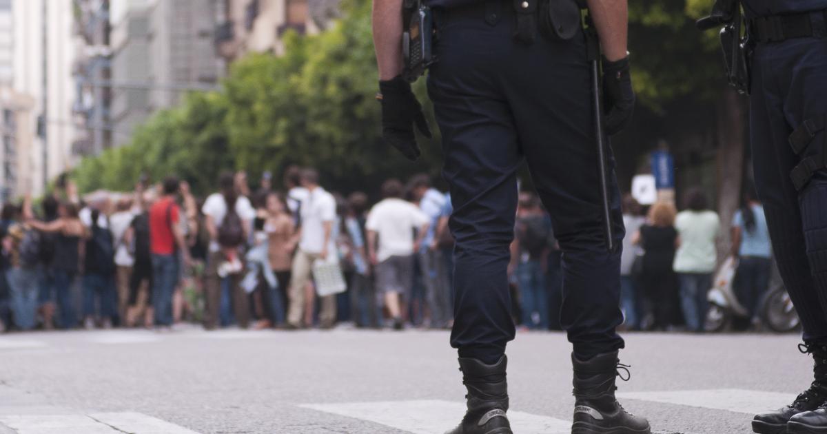 protestpoliceriot   image