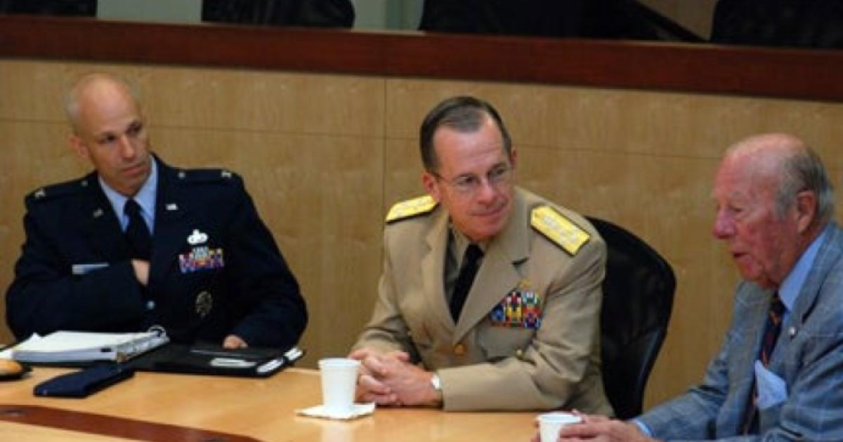 Image for Admiral Michael Mullen visits Hoover