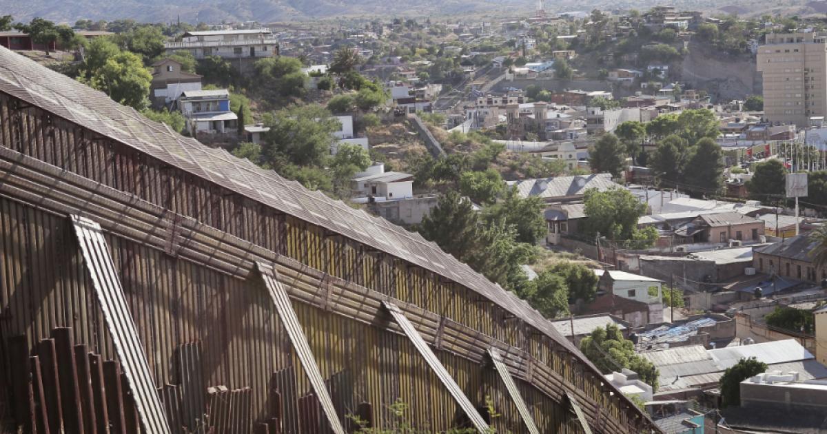 borderimmigrationillegal    large image