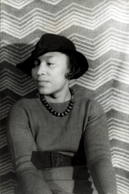 thumbnail_zora_neale_hurston_portrait.jpeg