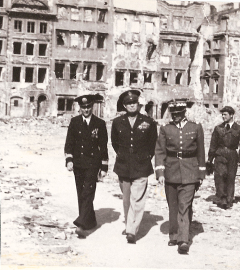 Spychalski-with-General-Eisenhower-2.jpg