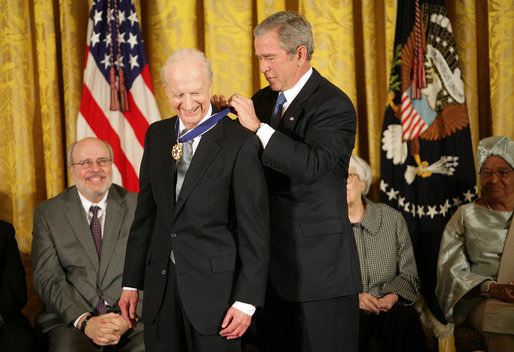 becker-medal20140505.jpg