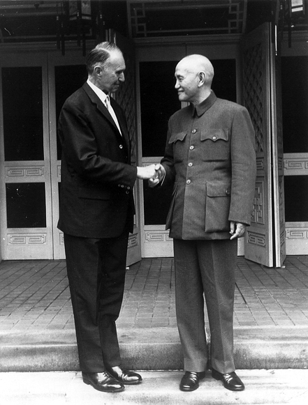 chiang-kai-shek201305131025.jpg